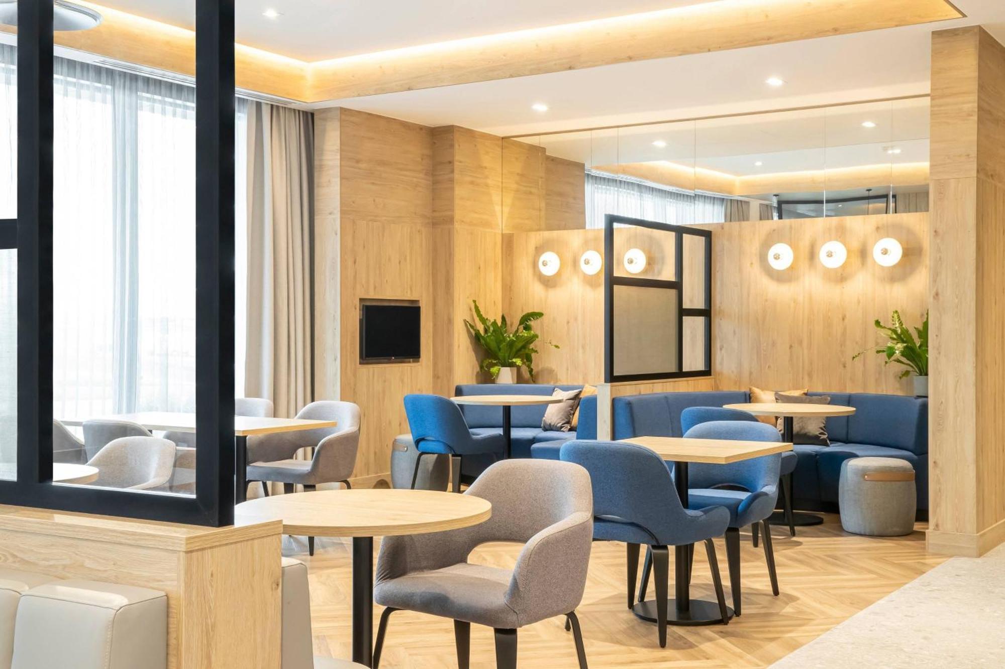 Courtyard By Marriott Inverness Airport Exterior foto